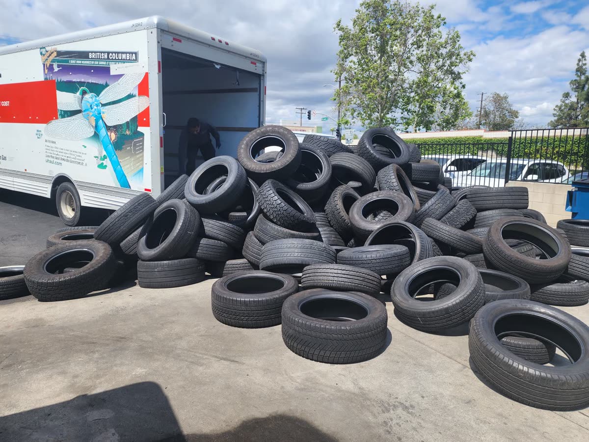 Tire Experts shop bay